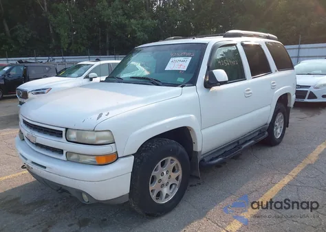 2002 Chevrolet Tahoe Z71 из США, поврежденный, VIN 1GNEK13Z22R174528